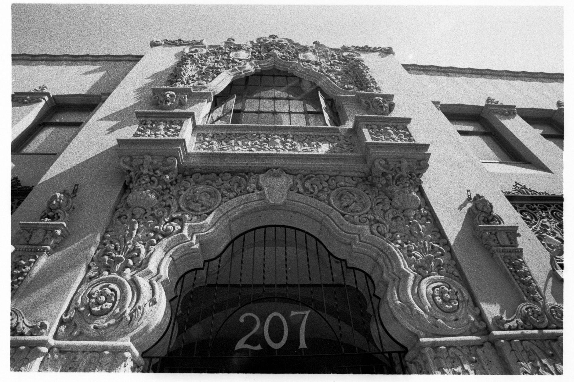 About Roofing in Santa Ana